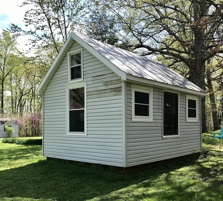 SheShed Take 8 Installing Vinyl Siding The Vixen's Den
